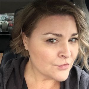 Meet your Posher, Lucy